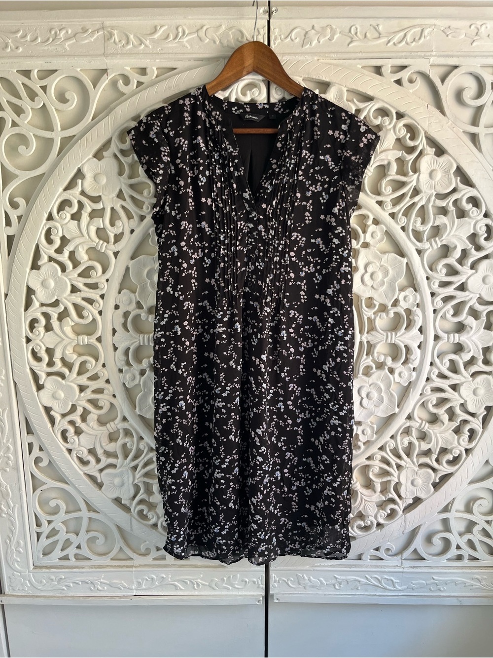 Reitmans Black Floral Chiffon Dress Size 4 Pleated Pintuck Shift Dress